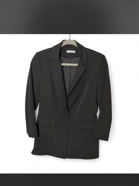 DELIGHT- Women's black blazer.